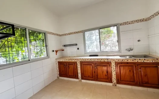 Villa à louer F3 aux Almadies